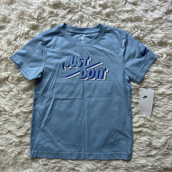 Nike Tees Bundle Of Two New With Tags Size 7 - Picture 6 of 8